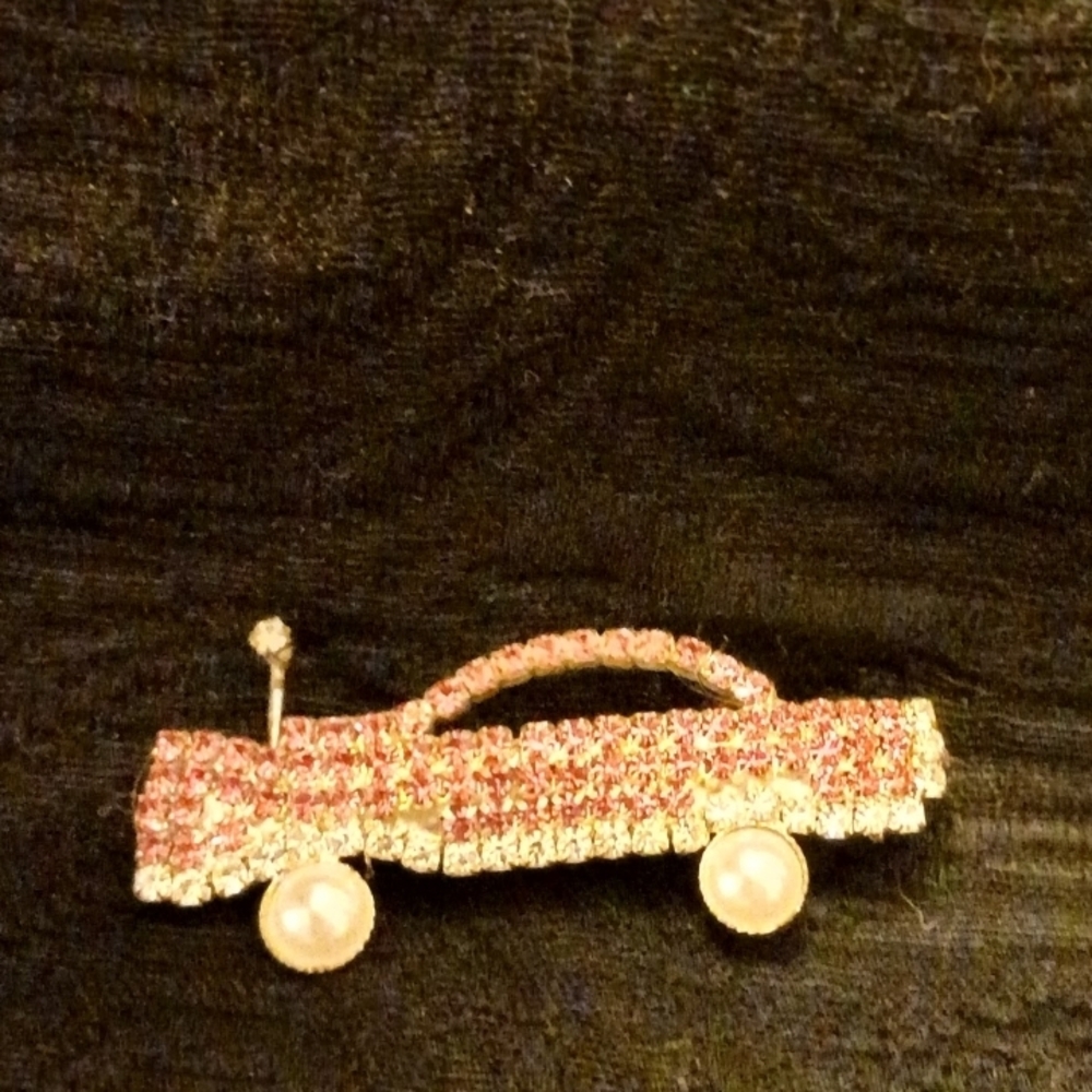 Elegant Pink Car Brooch with Pearls